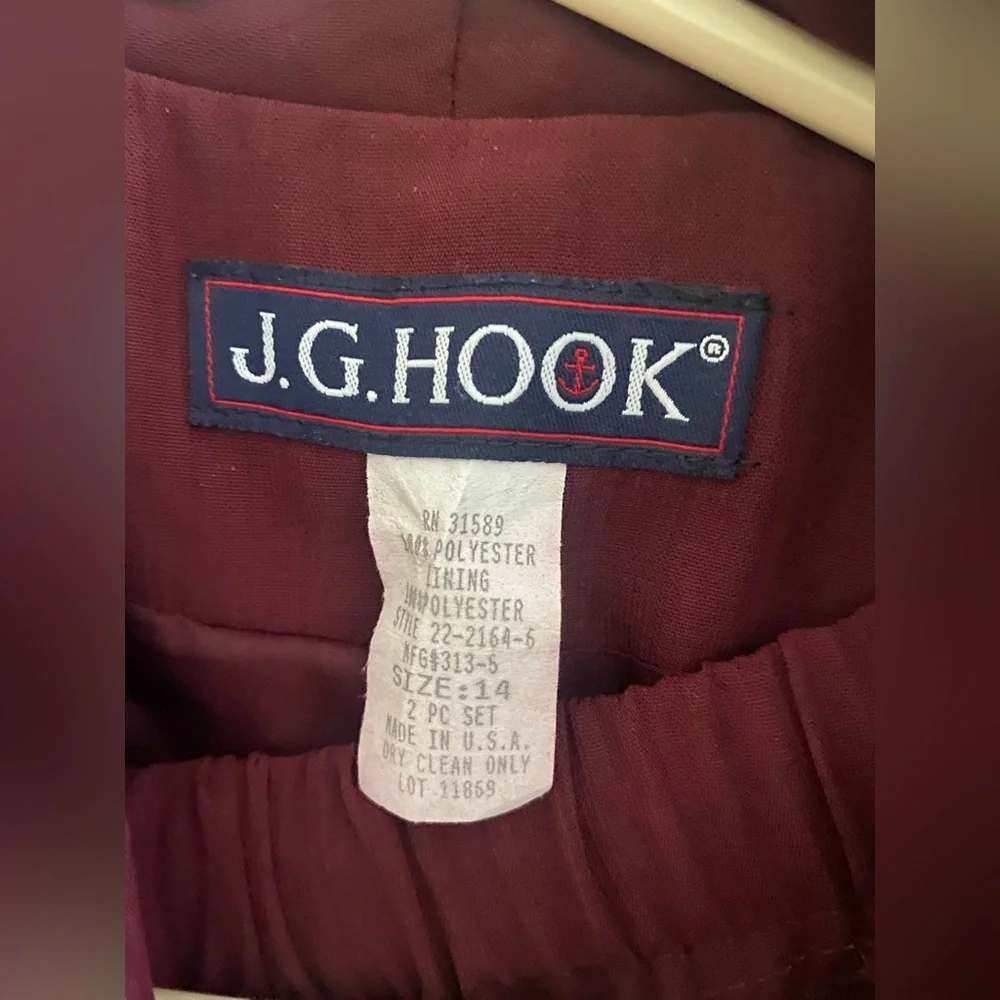 J.G Hook Double Breasted Burgundy Women’s Pant Suit Size 14 New - Picture 3 of 3